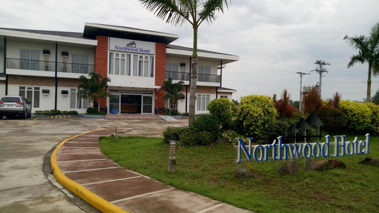 Northwood Hotel Alaminos Exterior photo