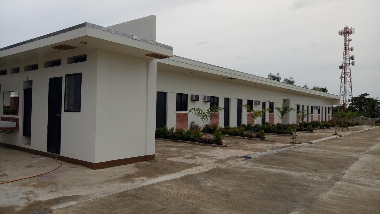 Northwood Hotel Alaminos Exterior photo